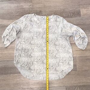 Chaus Light Gray Snake Print Blouse